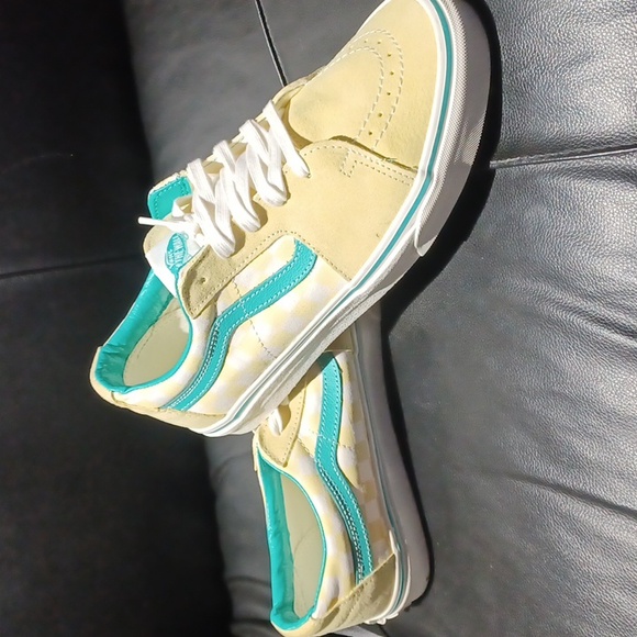 Vans size 10 sk8 low yellow/turquoise - Picture 2 of 3